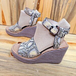 Louise et Cie Paley Espadrille Platform Wedge Sandals